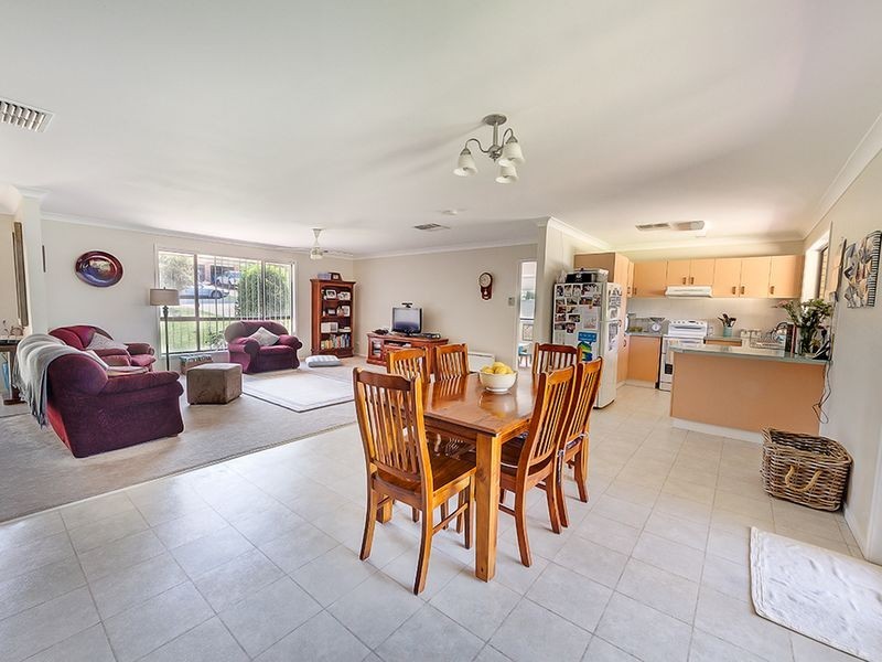 12 Casuarina Close, Cowra NSW 2794
