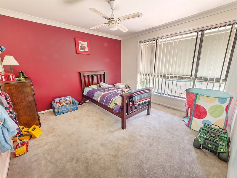 12 Casuarina Close, Cowra NSW 2794