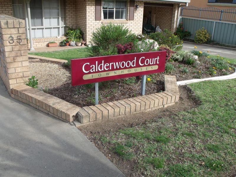 2/35 Vaux Street, Cowra NSW 2794