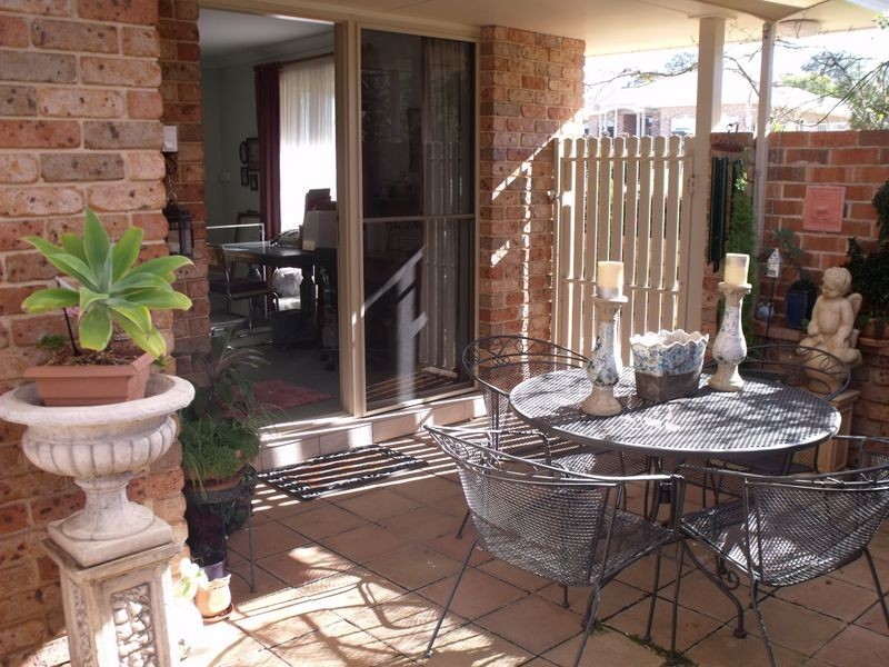20a Acacia Circle, Cowra NSW 2794