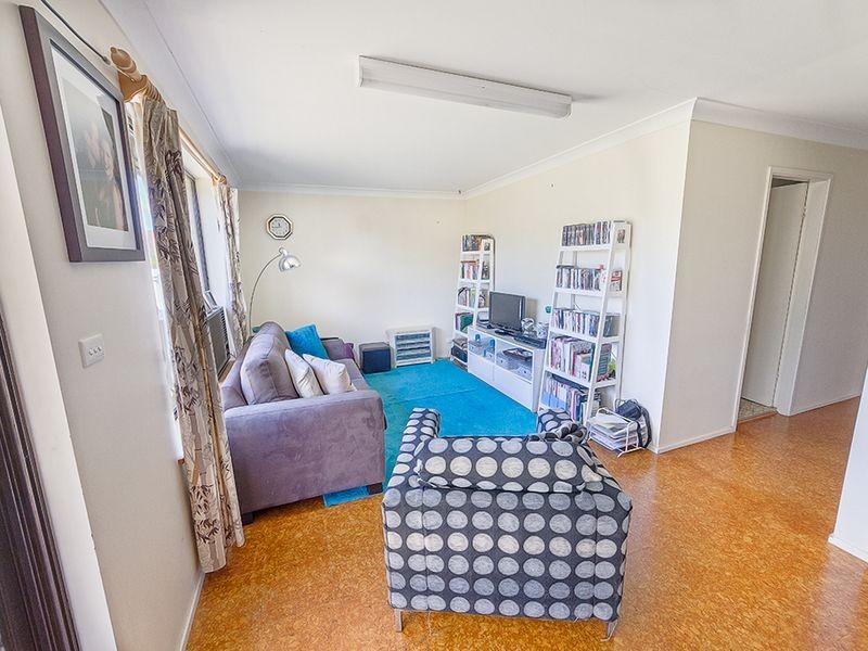 27 Lee Street, Cowra NSW 2794