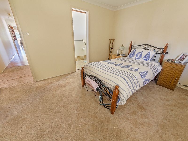 27 Lee Street, Cowra NSW 2794