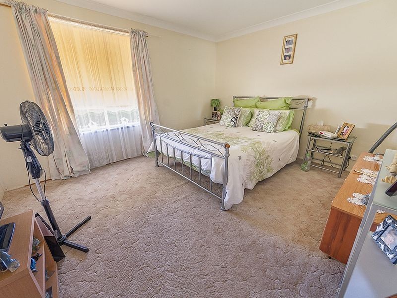 27 Lee Street, Cowra NSW 2794