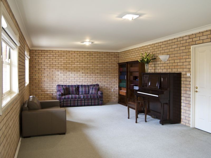 49 Evans Street, Cowra NSW 2794