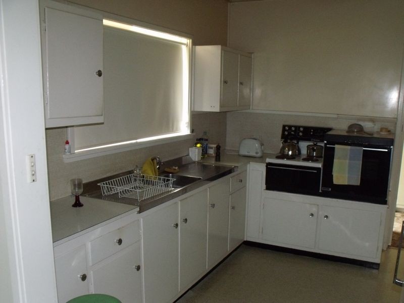 22 Henderson Street, Cowra NSW 2794