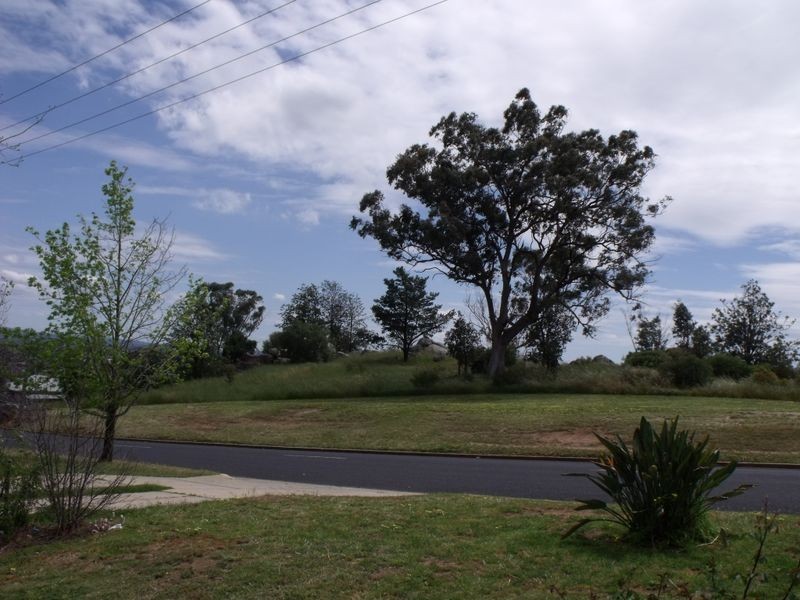 22 Henderson Street, Cowra NSW 2794