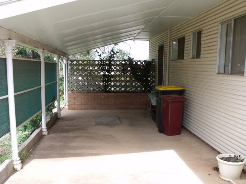 22 Henderson Street, Cowra NSW 2794