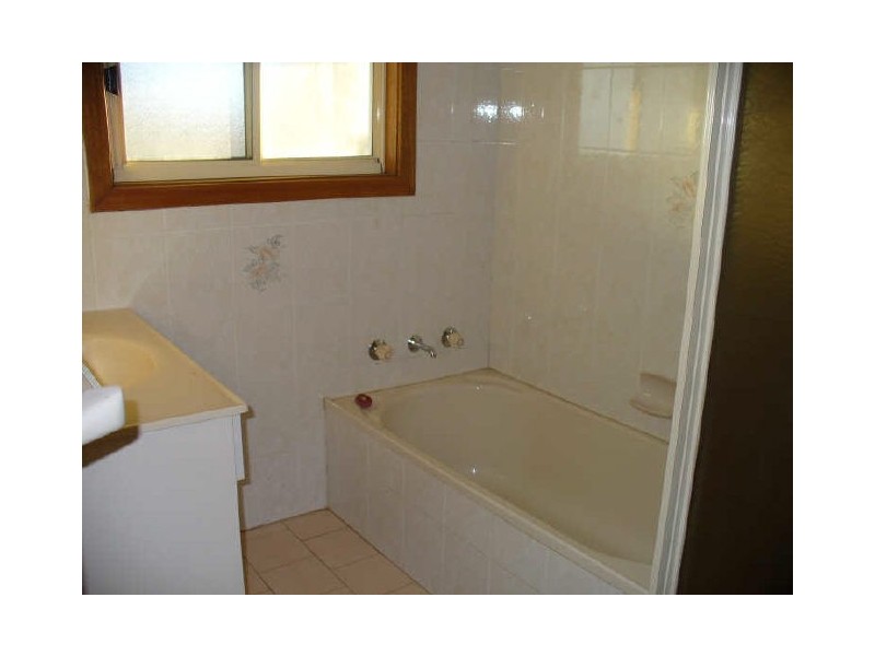 Tallarook Road, Cowra NSW 2794