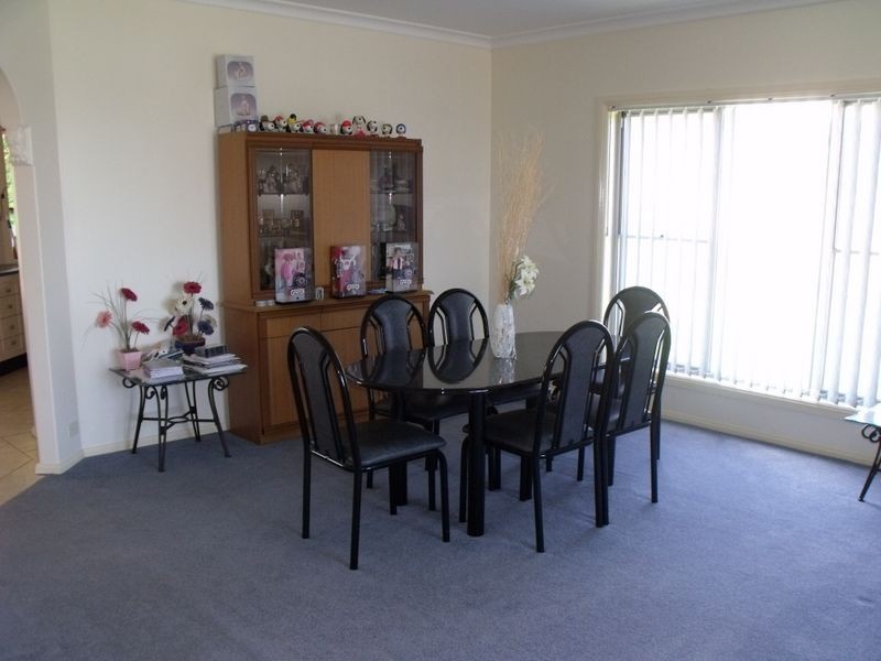 19 Acacia Circle, Cowra NSW 2794