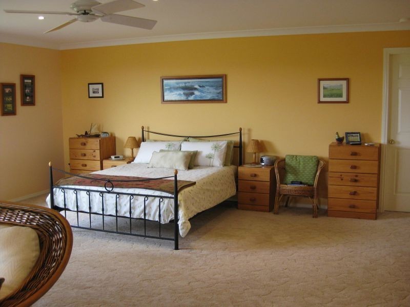 54 Badgery Road, Cowra NSW 2794