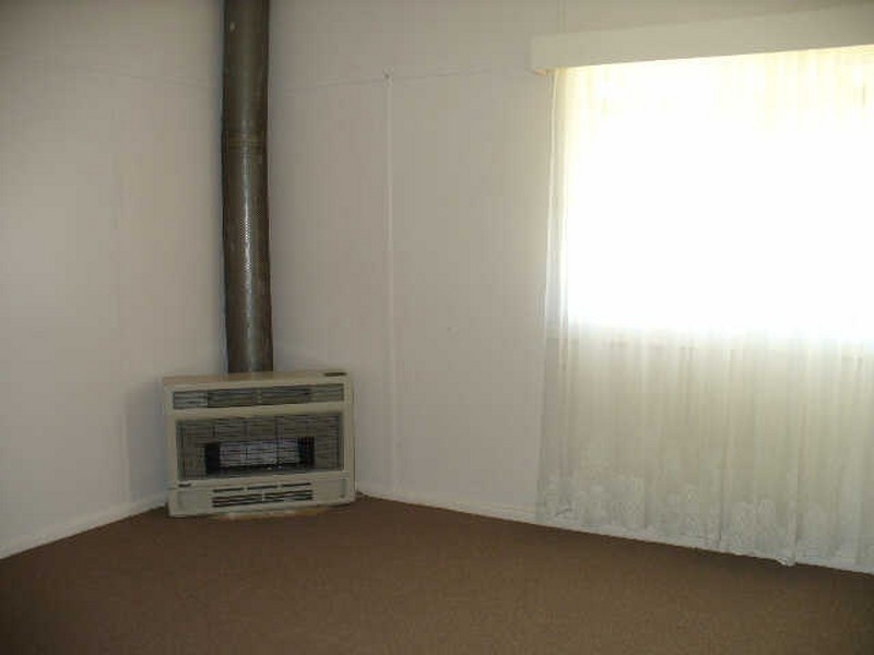 25 Kite Street, Cowra NSW 2794