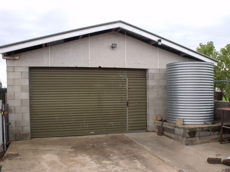 34 Bourke Street, Cowra NSW 2794