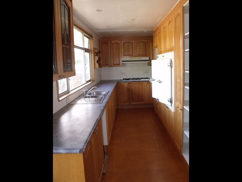 65 Fitzroy Avenue, Cowra NSW 2794