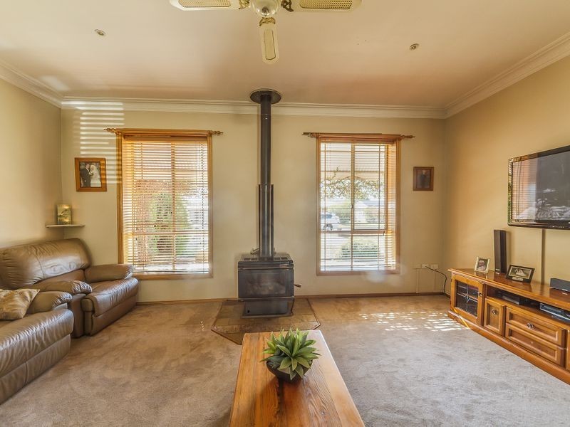 6 Stewart Street, Cowra NSW 2794