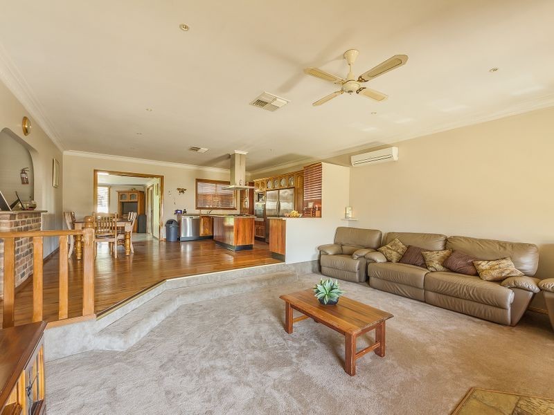 6 Stewart Street, Cowra NSW 2794