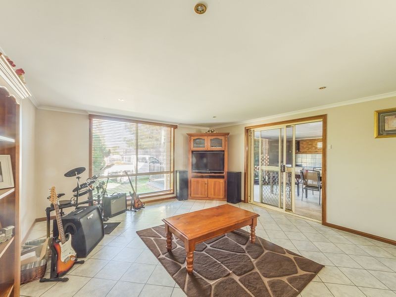 6 Stewart Street, Cowra NSW 2794