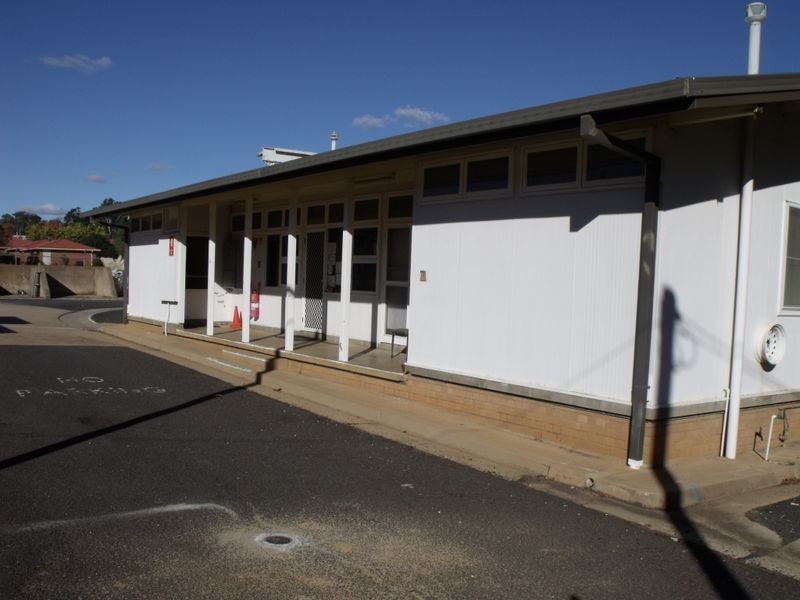 105-107 Redfern Street, Cowra NSW 2794