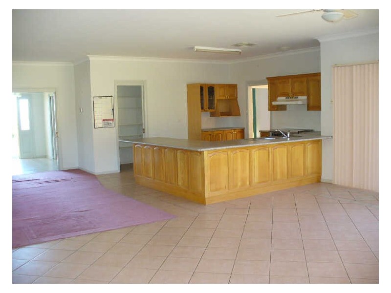 6 Gower Hardy Circuit, Cowra NSW 2794