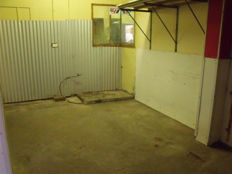 42 Kendal Street, Cowra NSW 2794