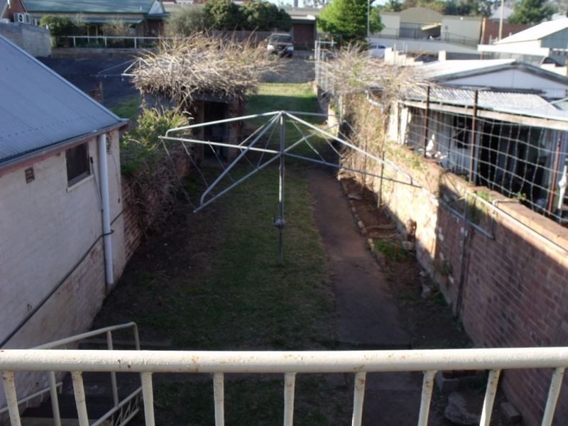 42 Kendal Street, Cowra NSW 2794