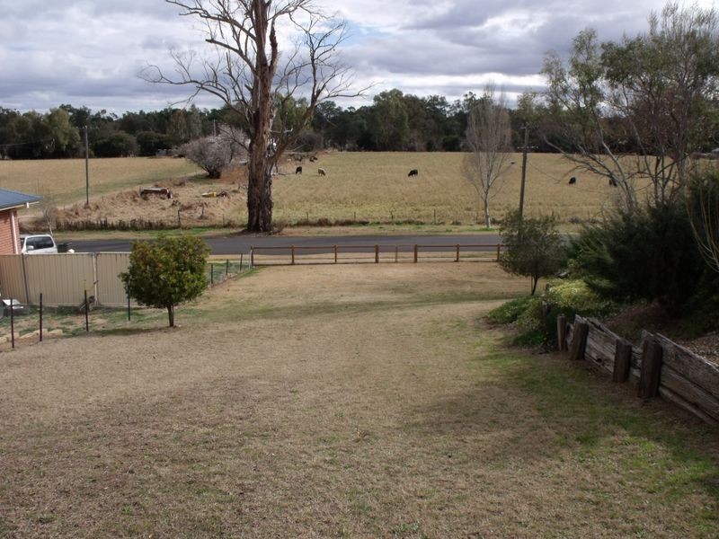 4 Neila Lane, Cowra NSW 2794