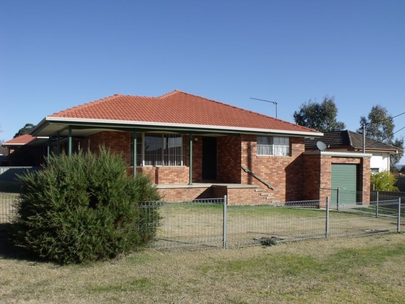 12A Farrar Street, Cowra NSW 2794