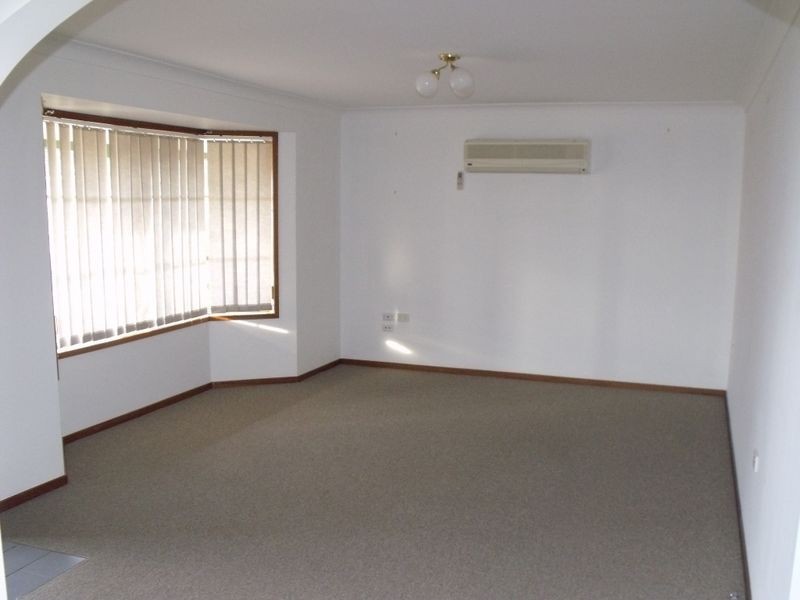 12A Farrar Street, Cowra NSW 2794