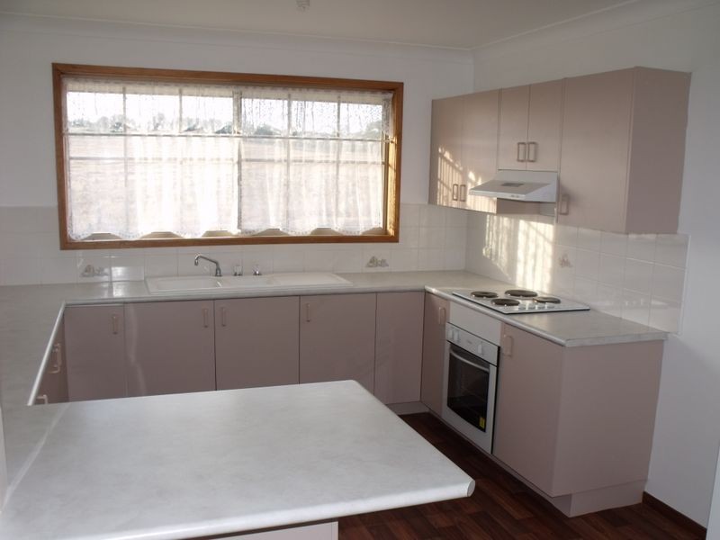 12A Farrar Street, Cowra NSW 2794