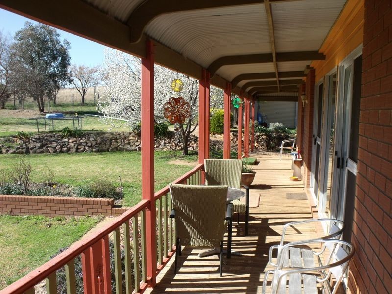 43 Military Parade, Cowra NSW 2794