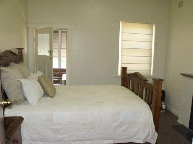 31 Liverpool Street, Cowra NSW 2794