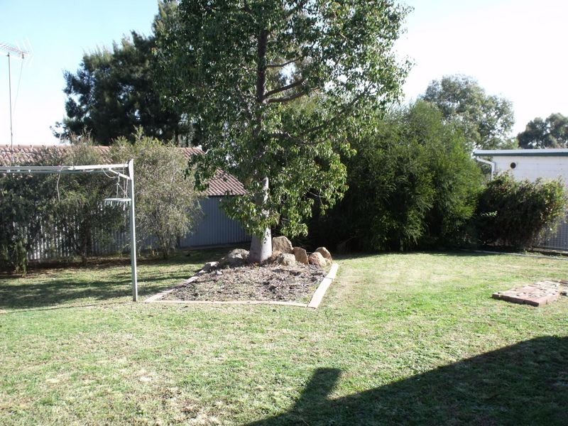 31 Liverpool Street, Cowra NSW 2794