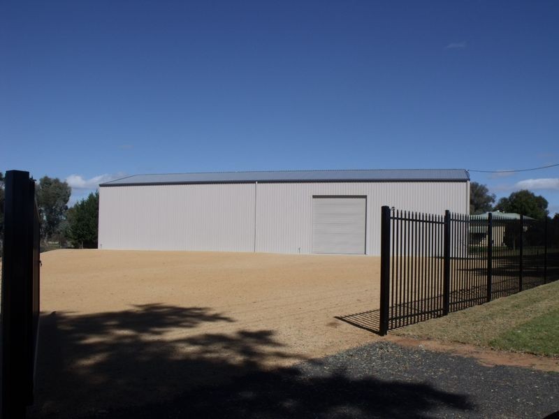 84 Young Road, Cowra NSW 2794
