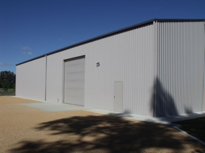 84 Young Road, Cowra NSW 2794