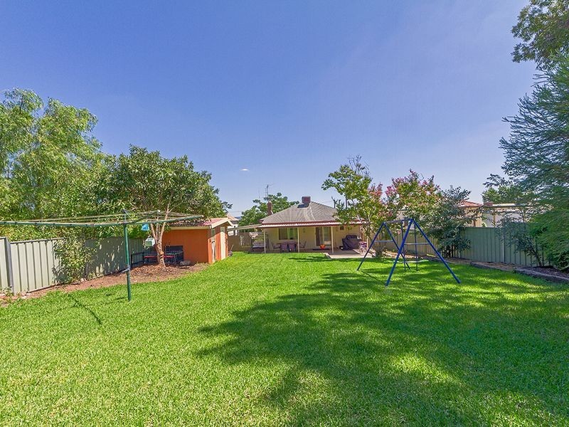 25 Nelson Street, Cowra NSW 2794