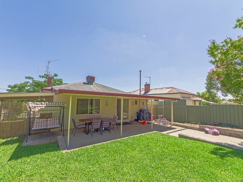 25 Nelson Street, Cowra NSW 2794