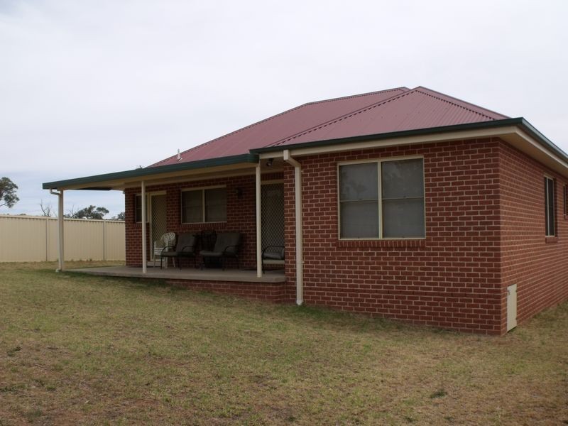 3/43 London Drive, Cowra NSW 2794