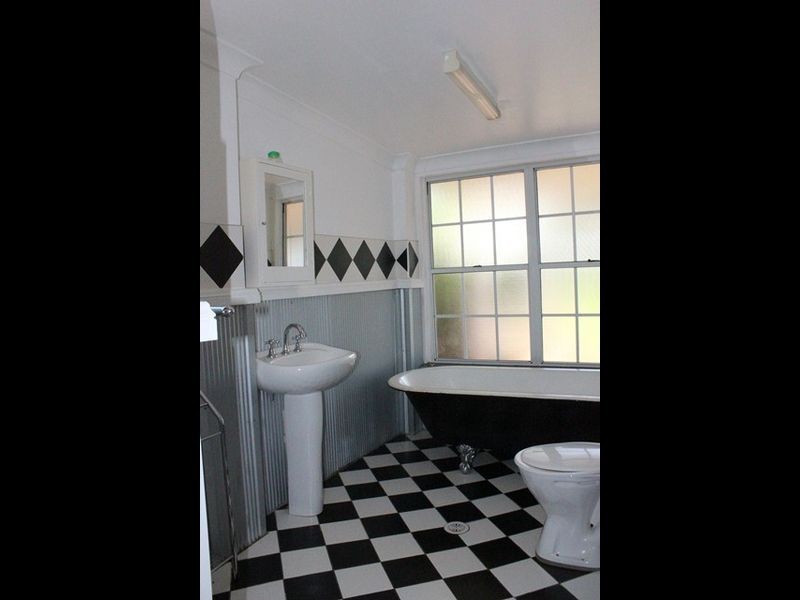 82 Fitzroy Street, Cowra NSW 2794