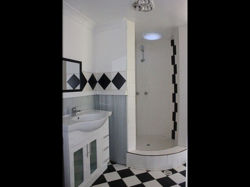 82 Fitzroy Street, Cowra NSW 2794