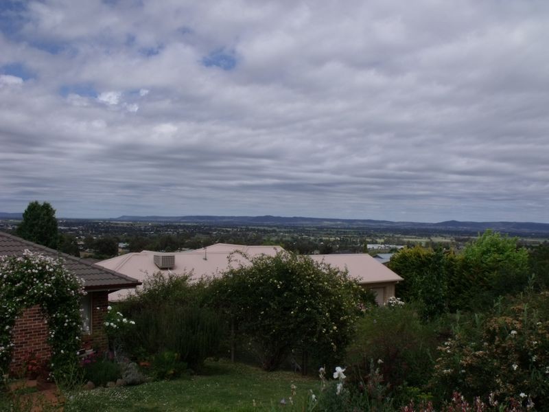 7 Banksia Close, Cowra NSW 2794