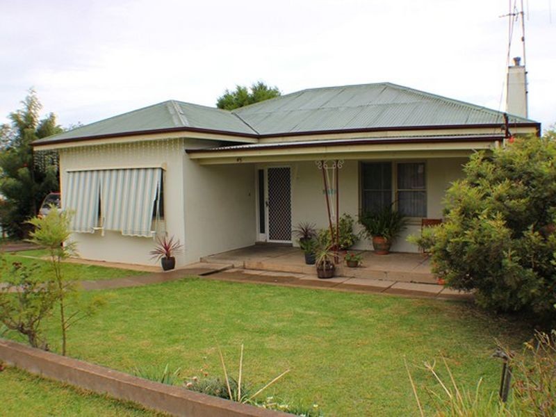 45 Fitzroy Avenue, Cowra NSW 2794