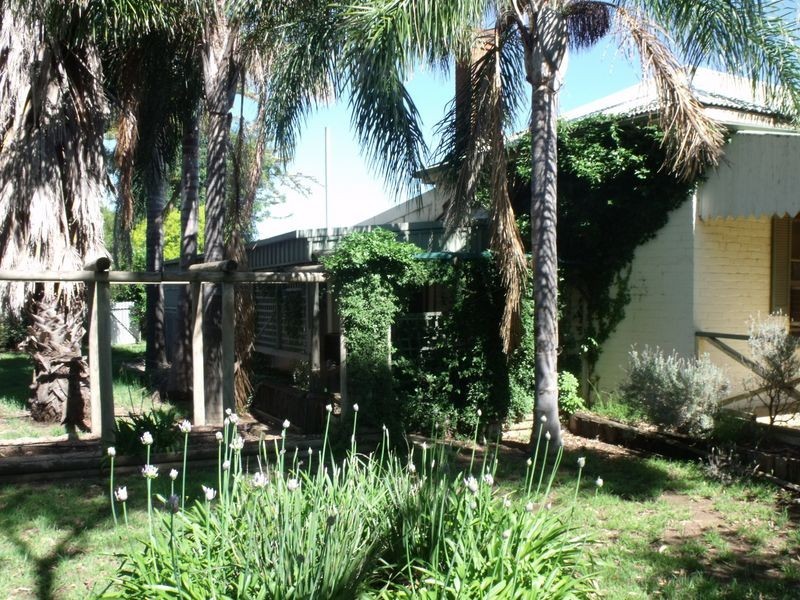 23 River Park Road, Cowra NSW 2794