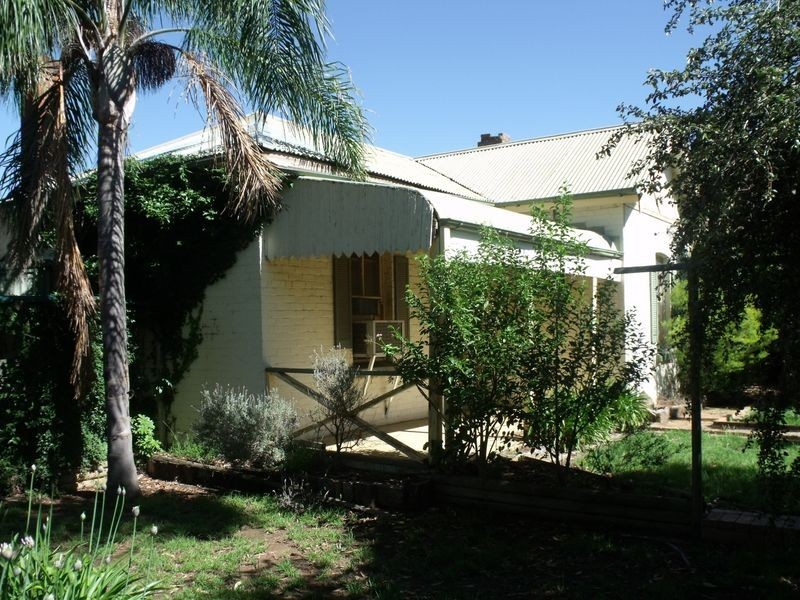 23 River Park Road, Cowra NSW 2794