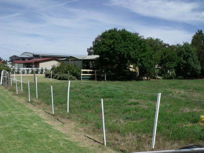 23-25 Waratah Street, Cowra NSW 2794