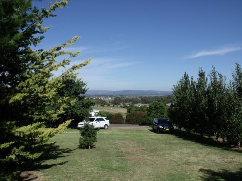 39 Doncaster Drive, Cowra NSW 2794