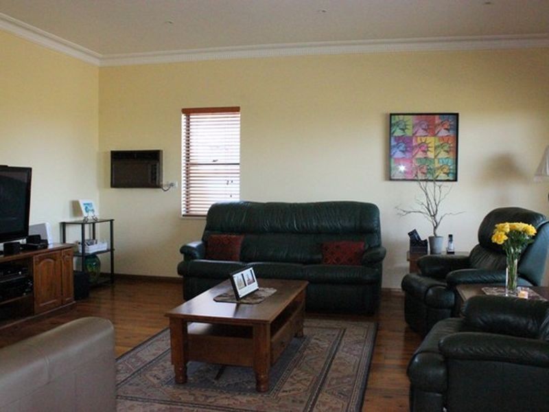 38 Dowell Street, Cowra NSW 2794