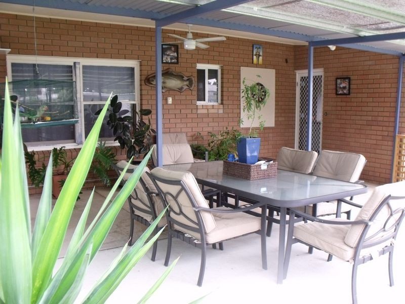 11 Courallie Street, Cowra NSW 2794