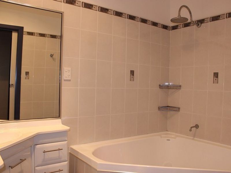 11 Courallie Street, Cowra NSW 2794