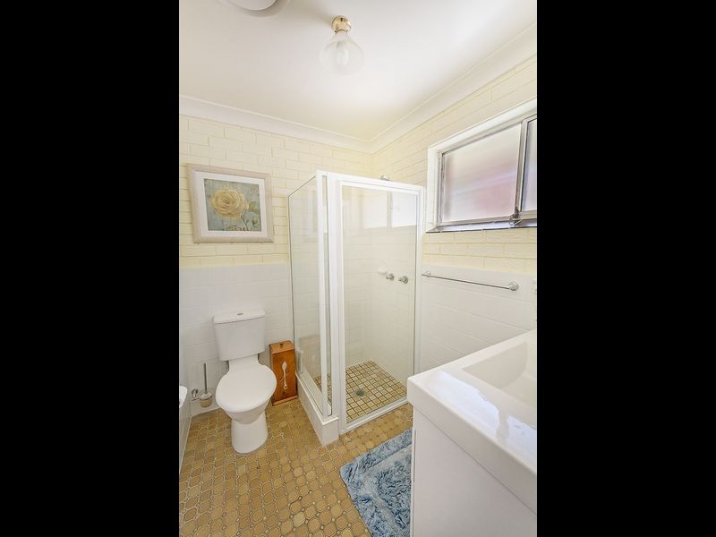 13 b Yaldara Crescent, Cowra NSW 2794