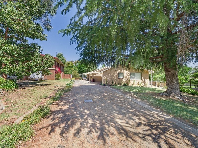 13 b Yaldara Crescent, Cowra NSW 2794