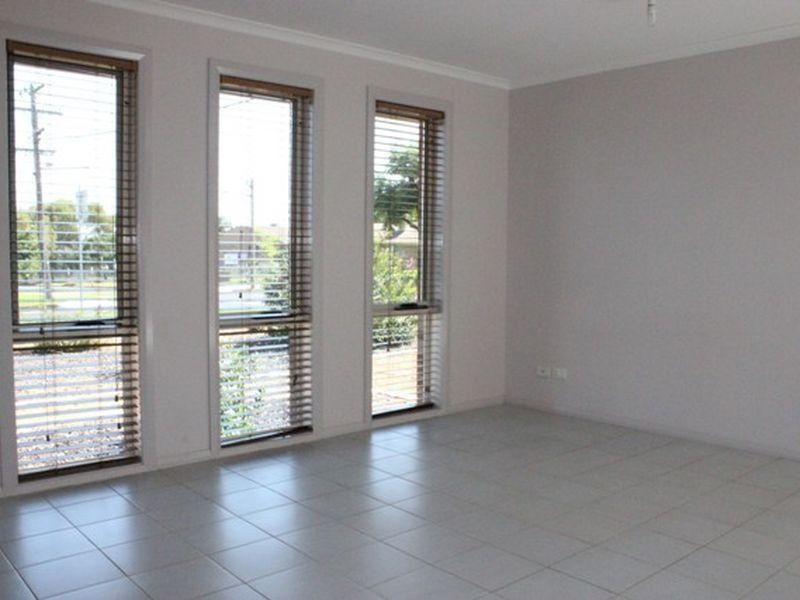 35 Nelson Street, Cowra NSW 2794